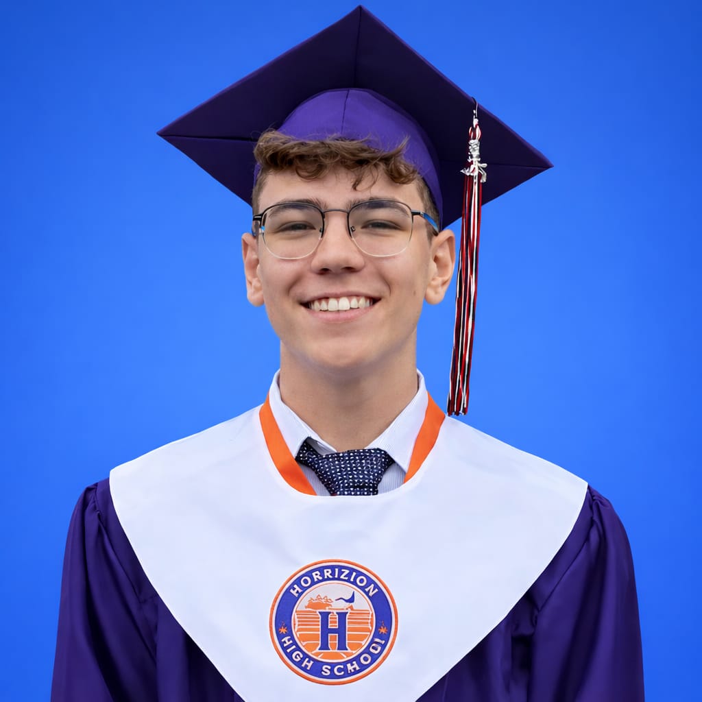 Pedro Guimaraes de Souza at graduation